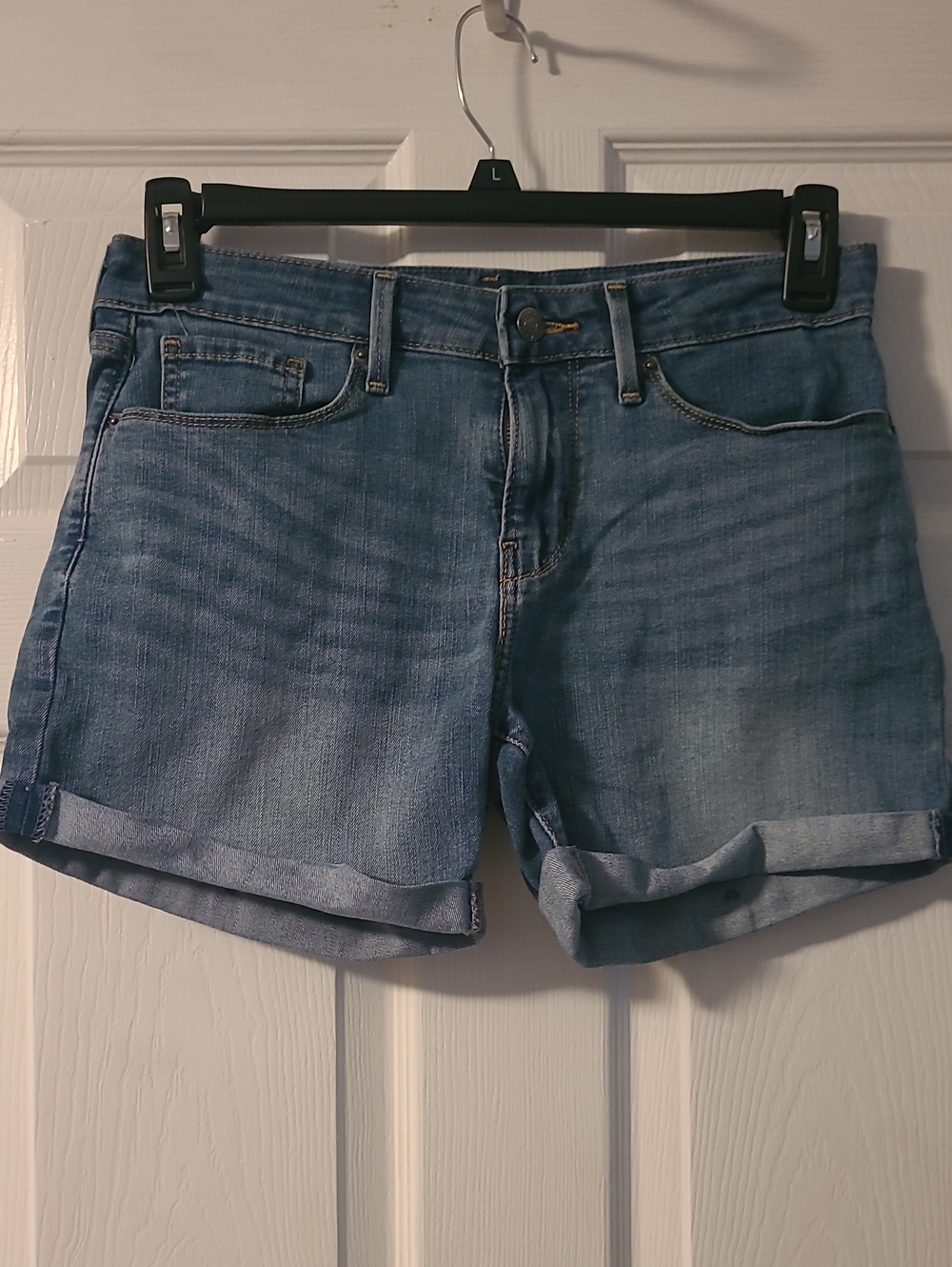 Signature by Levi Strauss Light Blue Rolled Hem Jean Shorts 4/W27